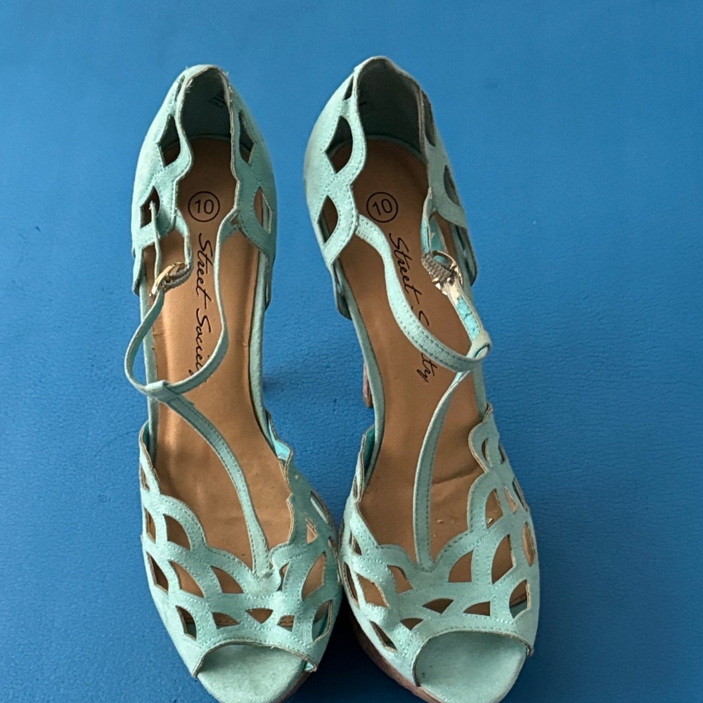 Urban Planet Mint Green Cutout Heels